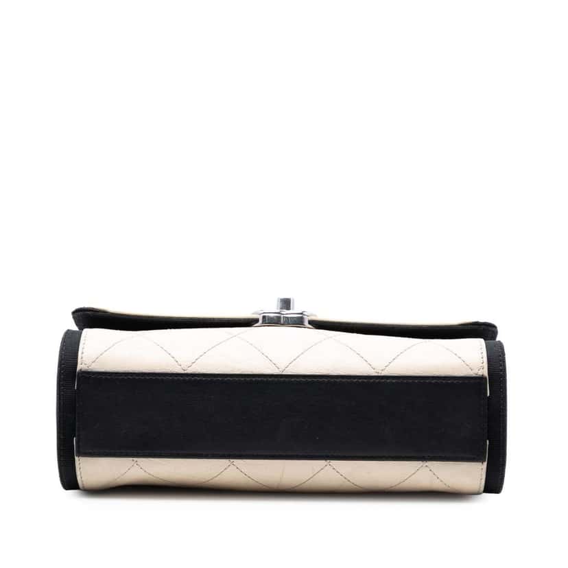 Chanel CC Quilted Crumpled Calfskin and Grosgrain Flap Brown Leather Good condition - Inside View