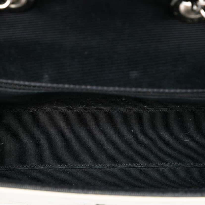 Chanel CC Quilted Crumpled Calfskin and Grosgrain Flap Brown Leather Good condition - Model View