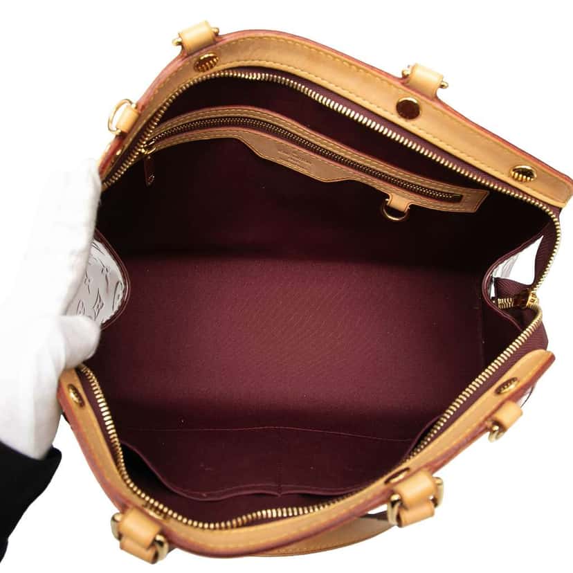 Louis Vuitton Monogram Vernis Brea MM Red Leather Good condition - Model View