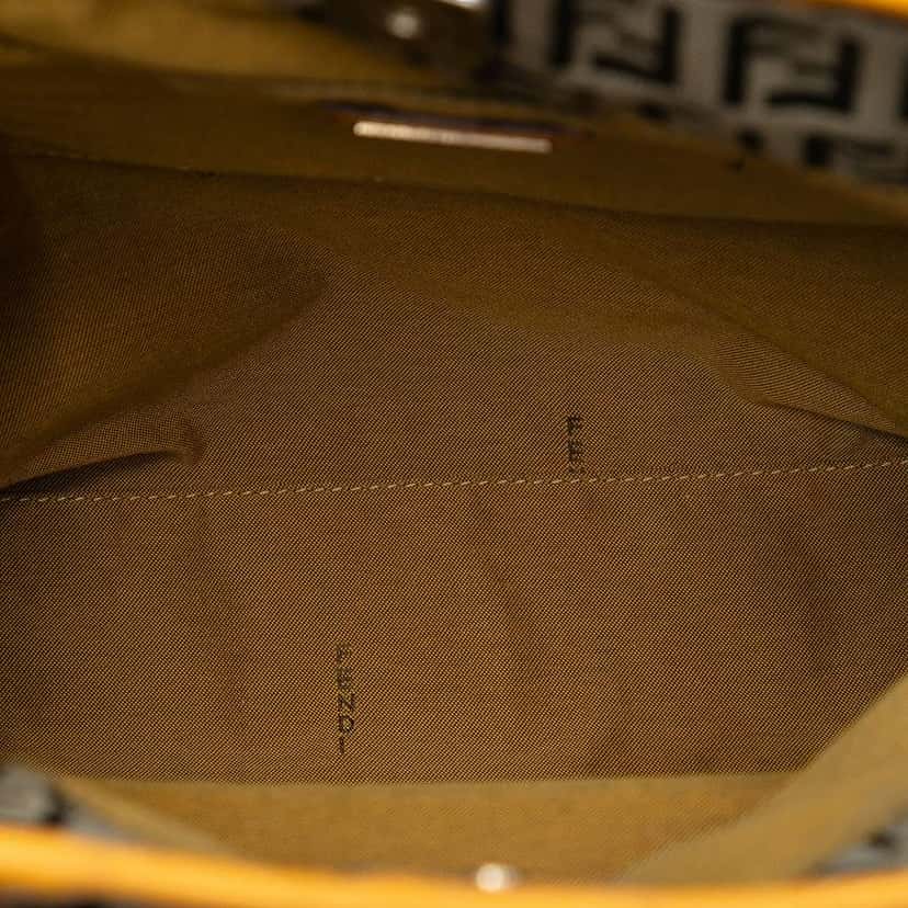 Fendi Zucchino Canvas Chef Front Pocket Shopping Tote Brown Canvas Very good condition - Model View