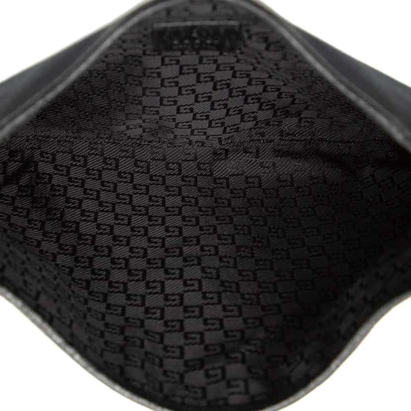 Gucci Canvas Bamboo Jackie Hobo Black Canvas Good condition - Model View