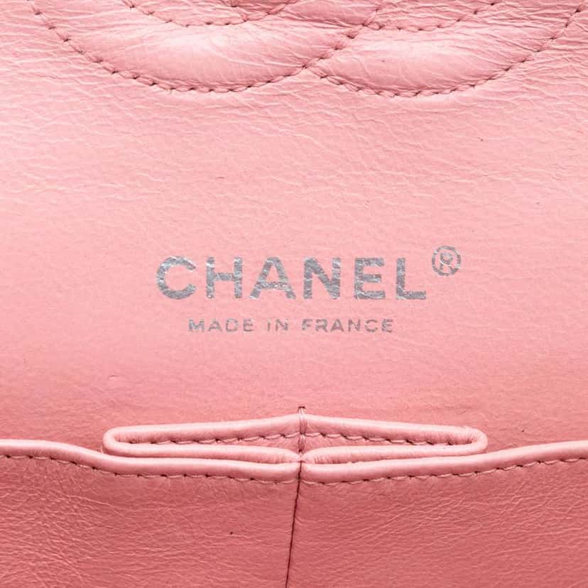 Chanel Medium Classic Tweed Camellia Double Flap Pink Tweed Very good condition - Box View