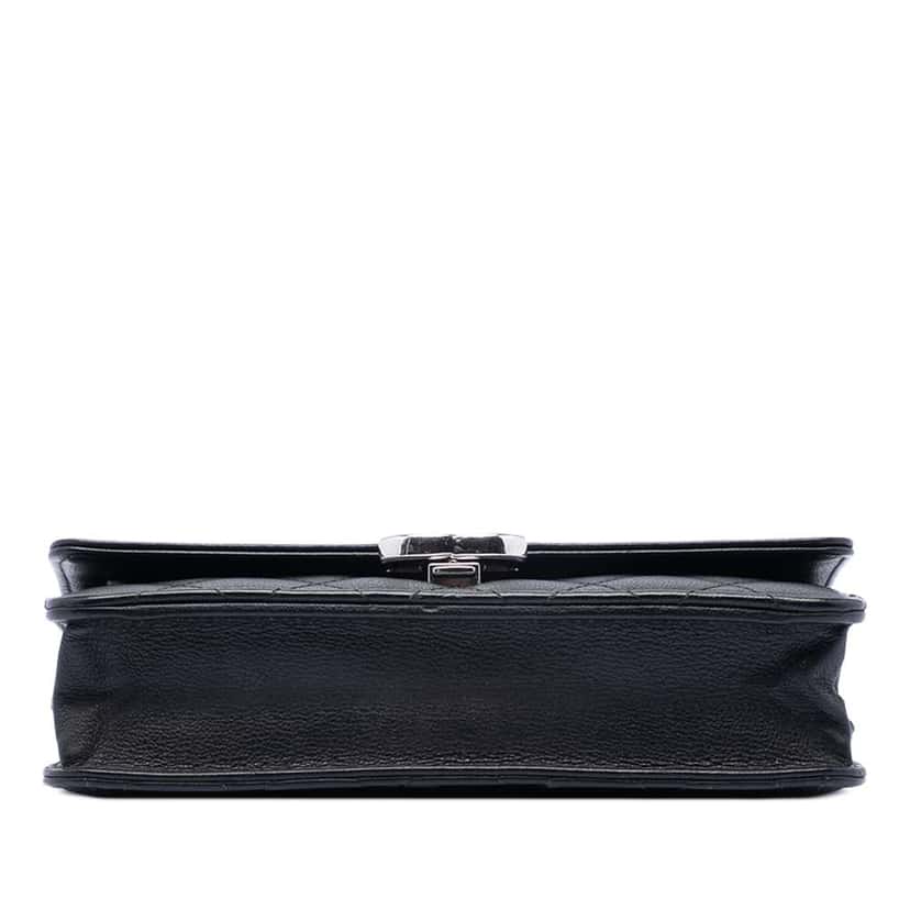 Chanel Quilted Calfskin Urban Companion Wallet on Chain Black Leather Good condition - Inside View