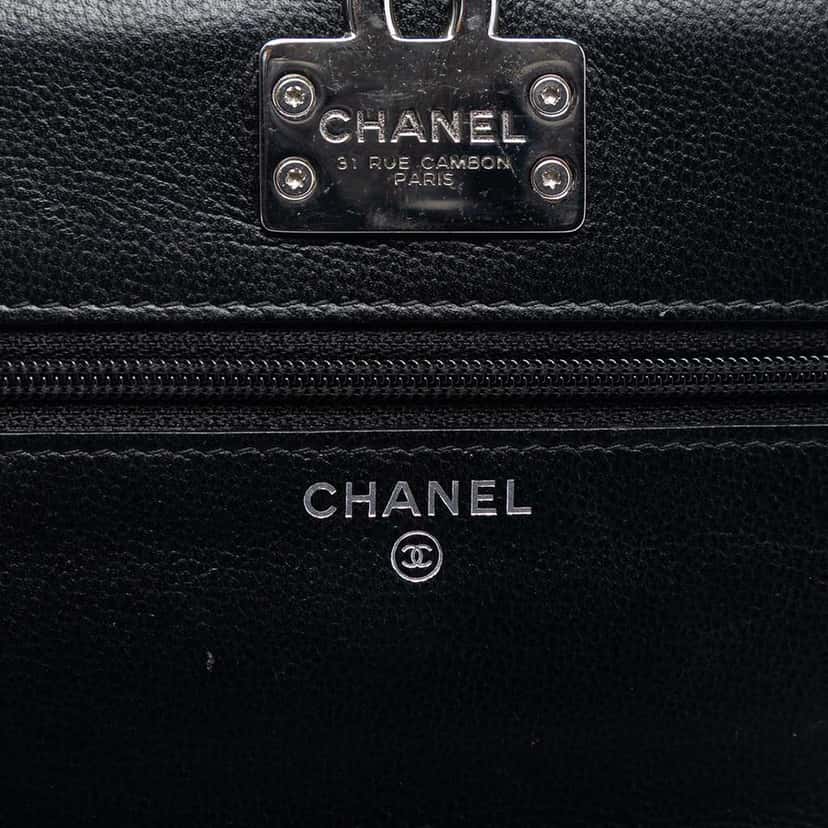 Chanel Quilted Calfskin Urban Companion Wallet on Chain Black Leather Good condition - Box View