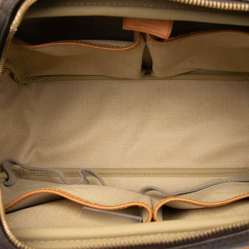 Louis Vuitton Monogram Deauville Brown Good condition - Model View
