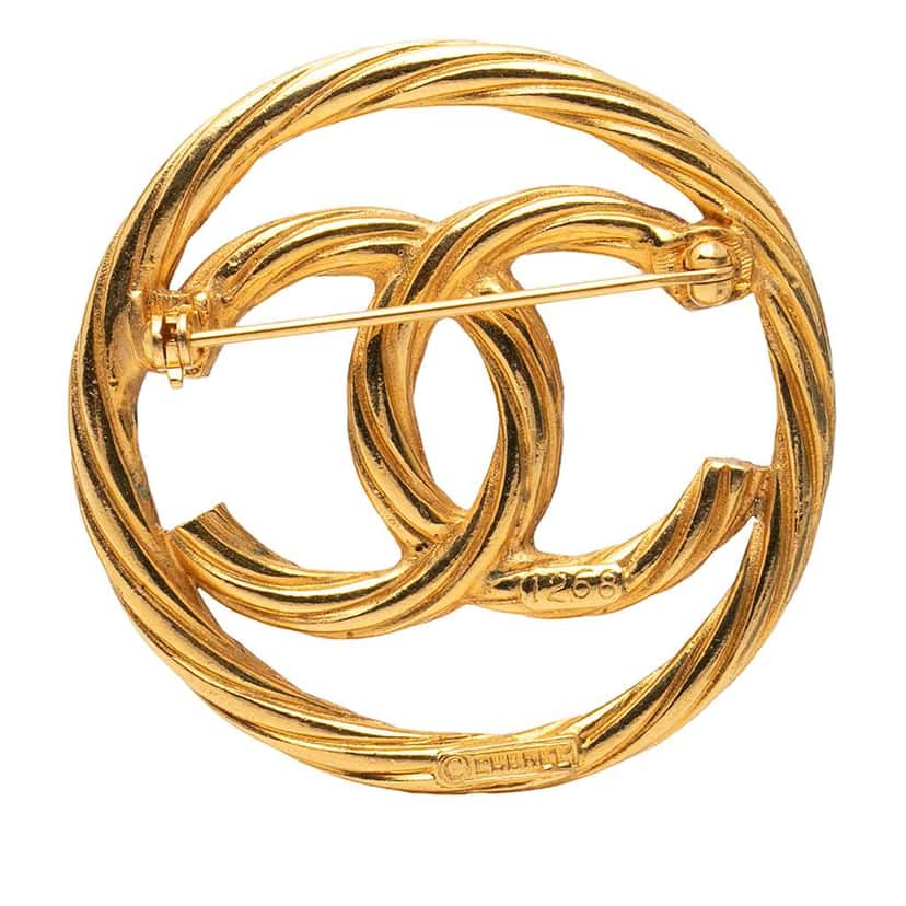 Chanel CC Gold Plated Round Brooch Gold Metal Good condition - Back View