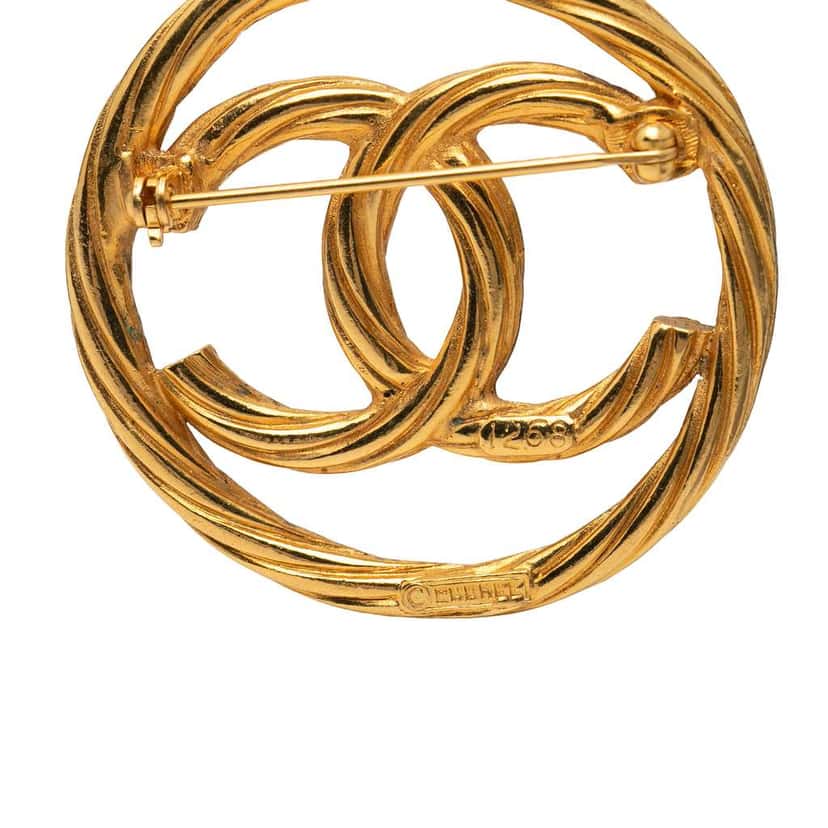 Chanel CC Gold Plated Round Brooch Gold Metal Good condition - Inside View