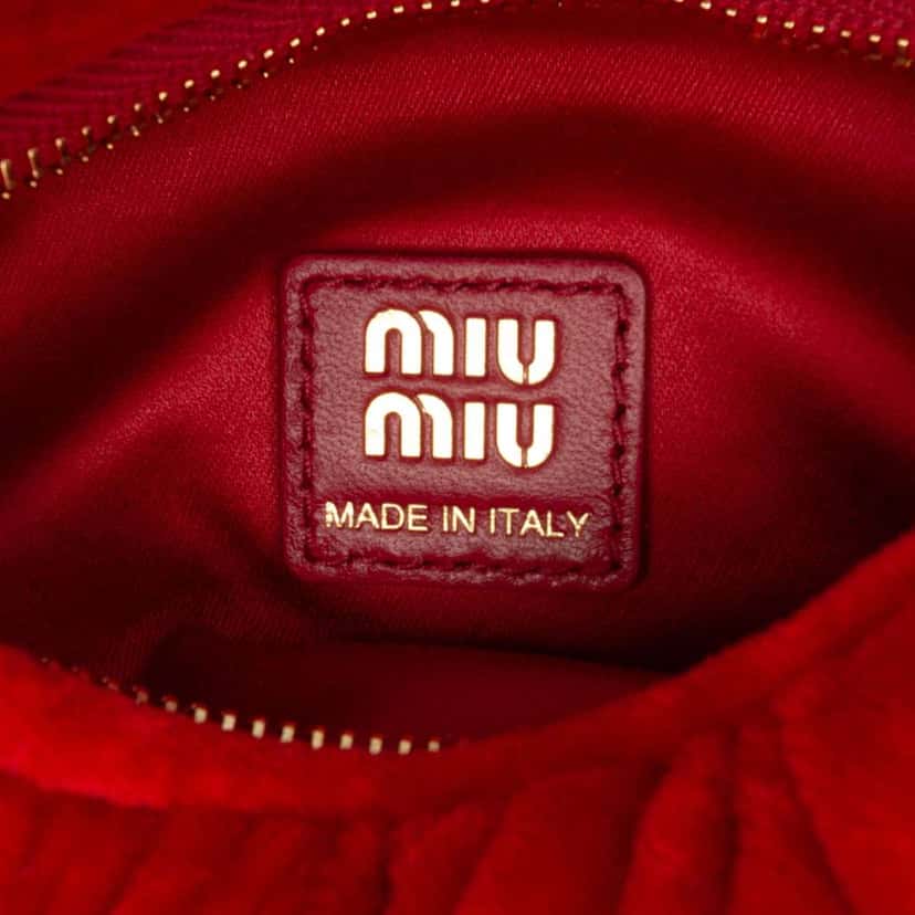 Miu Miu Mini Matelasse Velvet Wander Bag Red Velvet Very good condition - Box View