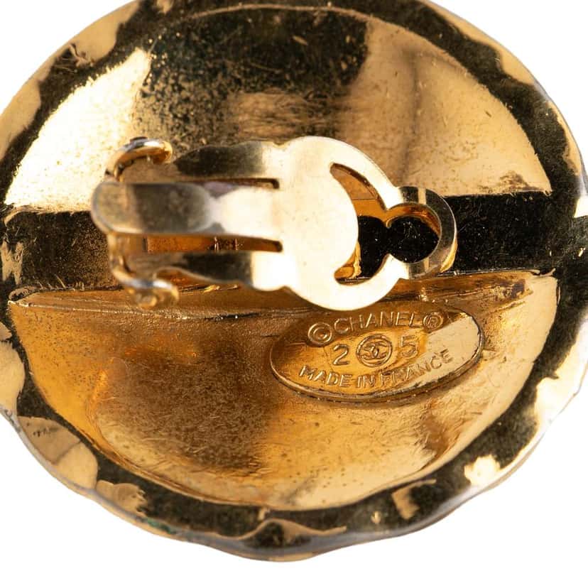 Chanel CC Quilted Gold Plated Round Clip on Earrings Gold Metal Very good condition - Inside View