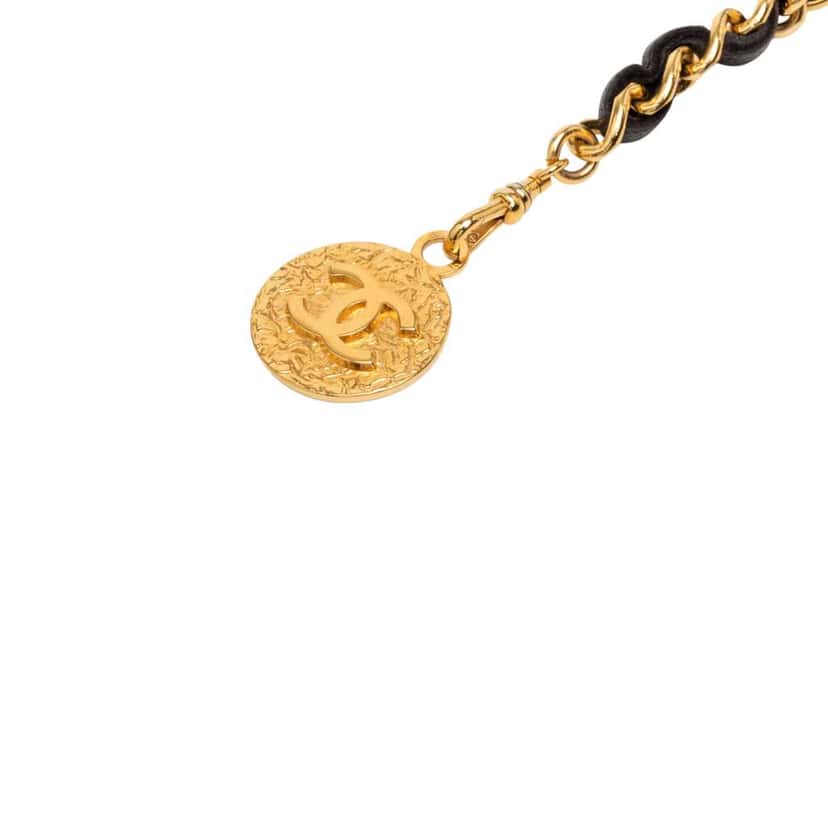 Chanel Gold Plated Leather Woven Medallion Chain Belt Gold Metal Very good condition - Back View