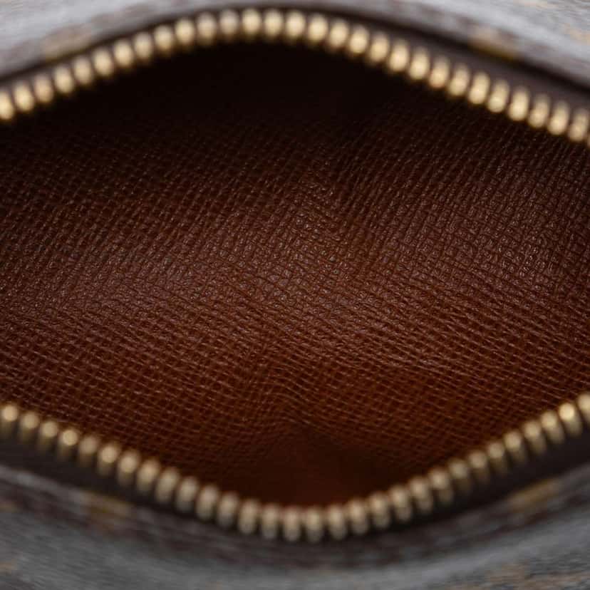 Louis Vuitton Monogram Papillon Pochette Brown Good condition - Model View