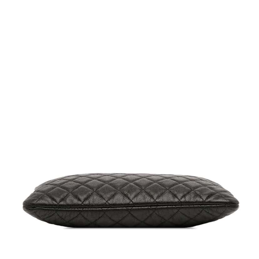 Chanel Medium Quilted Caviar Boy O Case Clutch Black Leather Very good condition - Inside View