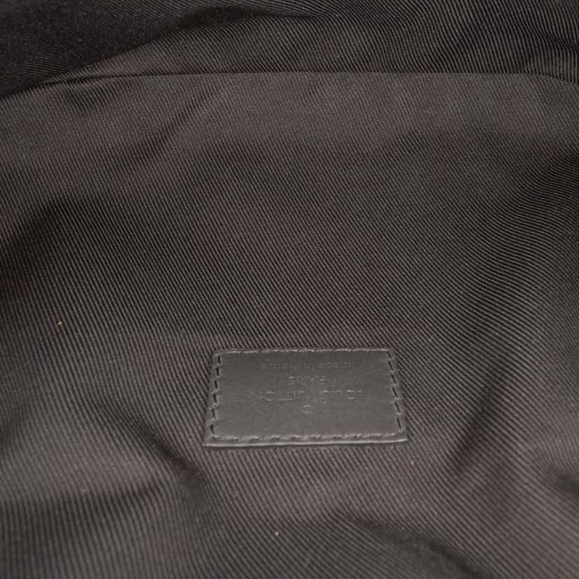 Louis Vuitton Damier Infini Campus Bumbag Black Leather Good condition - Model View