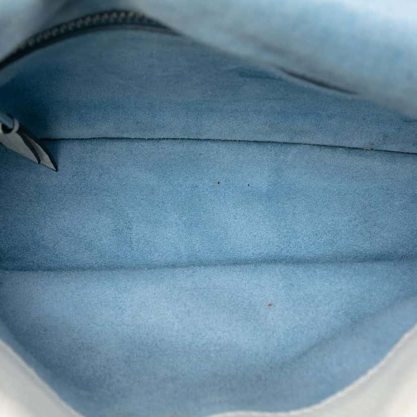 Prada Glace Calfskin Studded Etiquette Flap White Leather Good condition - Model View