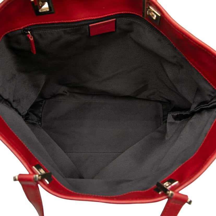 Gucci GG Canvas Tote Red Canvas Very good condition - Model View