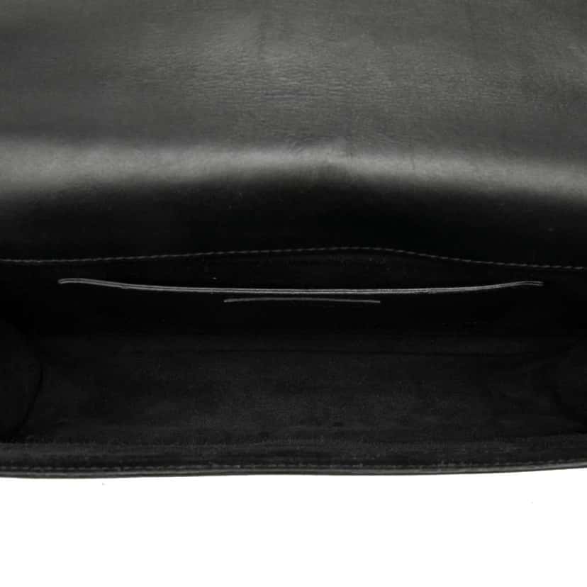 Saint Laurent Medium Studded Leather Betty Shoulder Bag Black Leather Very good condition - Model View