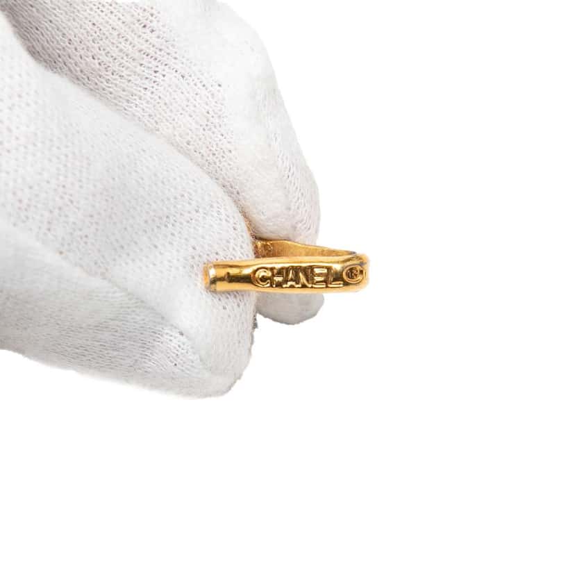 Chanel Gold Plated Leather Woven Medallion Chain Belt Gold Metal Good condition - Model View