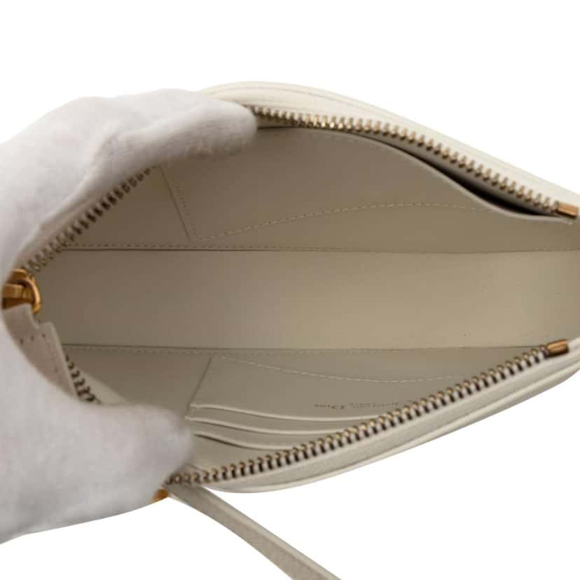 Dior Goatskin Saddle Rodeo Pouch White Leather Very good condition - Model View