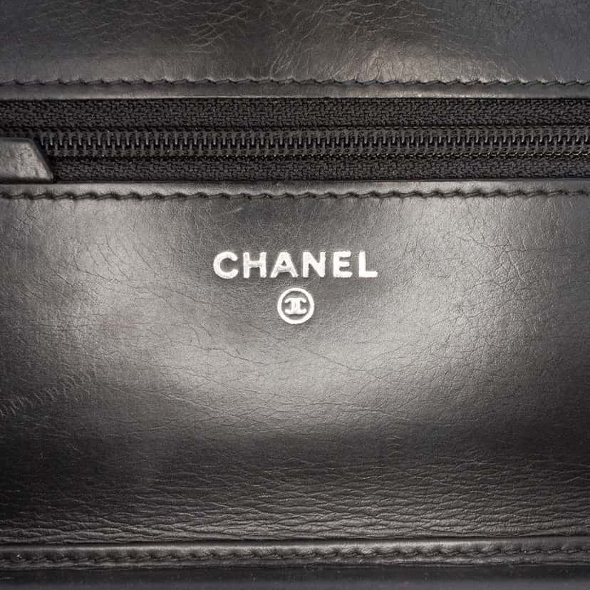 Chanel Chevron Lambskin Boy Wallet on Chain Black Leather Very good condition - Box View