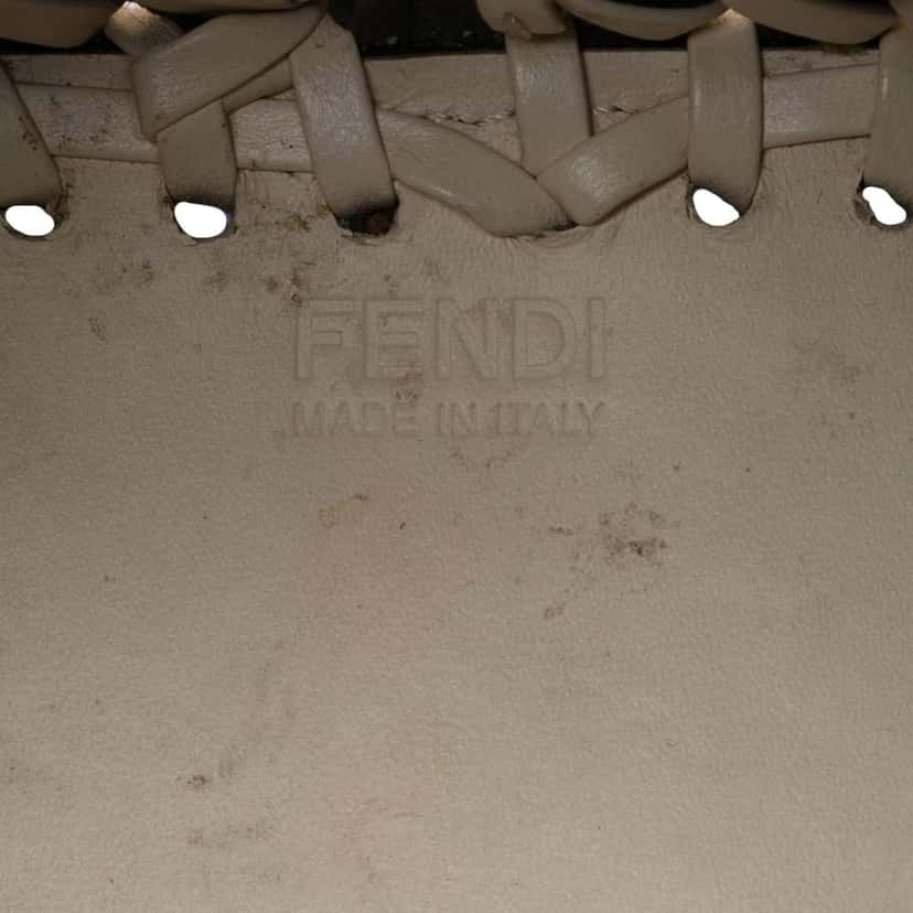 Fendi Mini Embossed Leather Whipstitch Mon Tresor Bucket Bag White Leather Very good condition - Box View