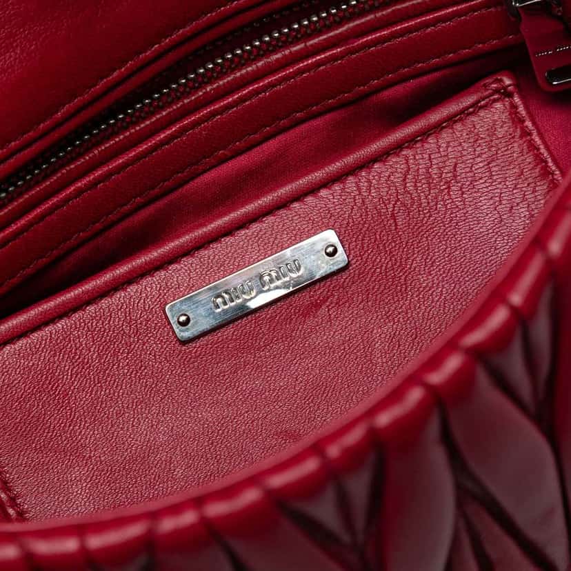 Miu Miu Matelasse Lambskin Flap Crossbody Red Leather Good condition - Box View