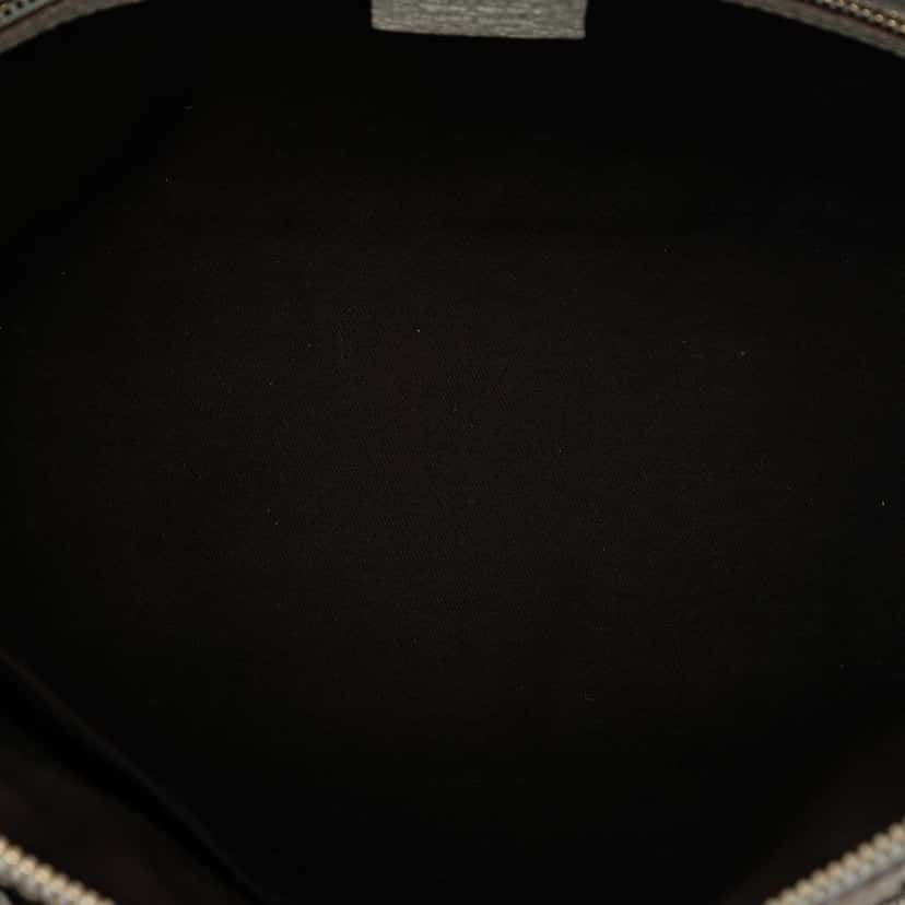 Gucci GG Canvas Shoulder Bag Brown Canvas Good condition - Model View