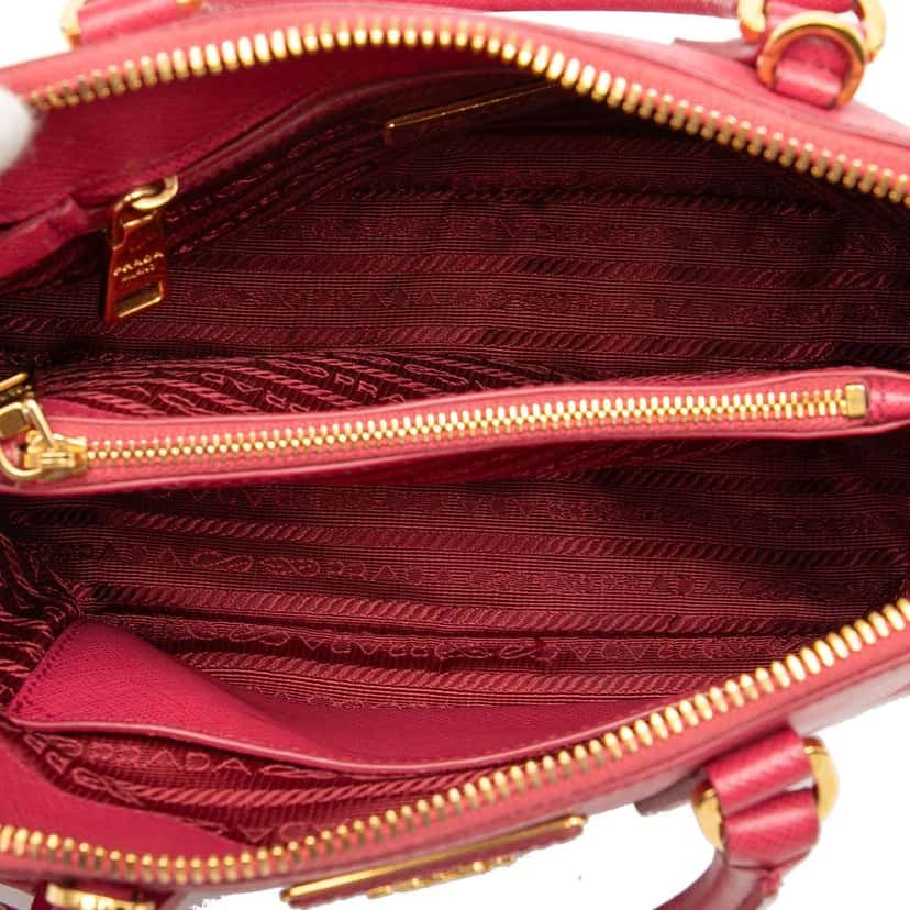 Prada Small Saffiano Lux Promenade Satchel Pink Leather Good condition - Model View