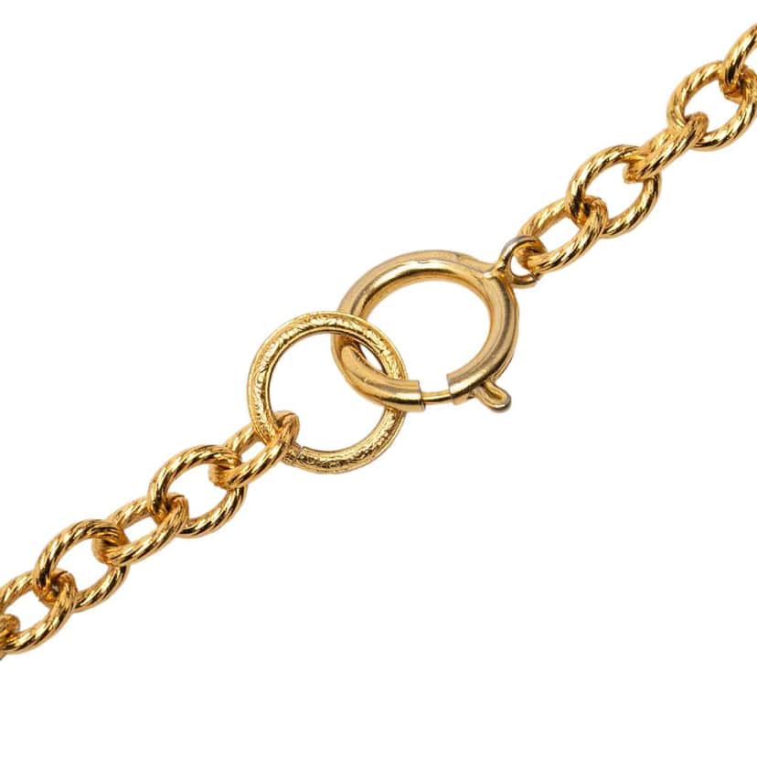 Chanel Gold Plated Flap Bag and Hat Pendant Necklace Gold Metal Good condition - Model View