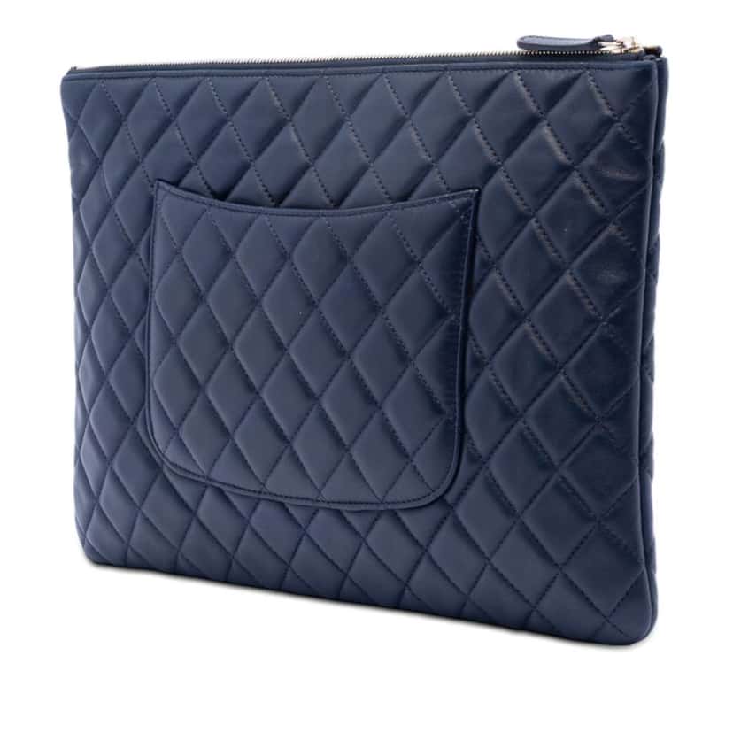 Chanel Large Quilted Lambskin O Case Clutch Blue Leather Good condition - Back View