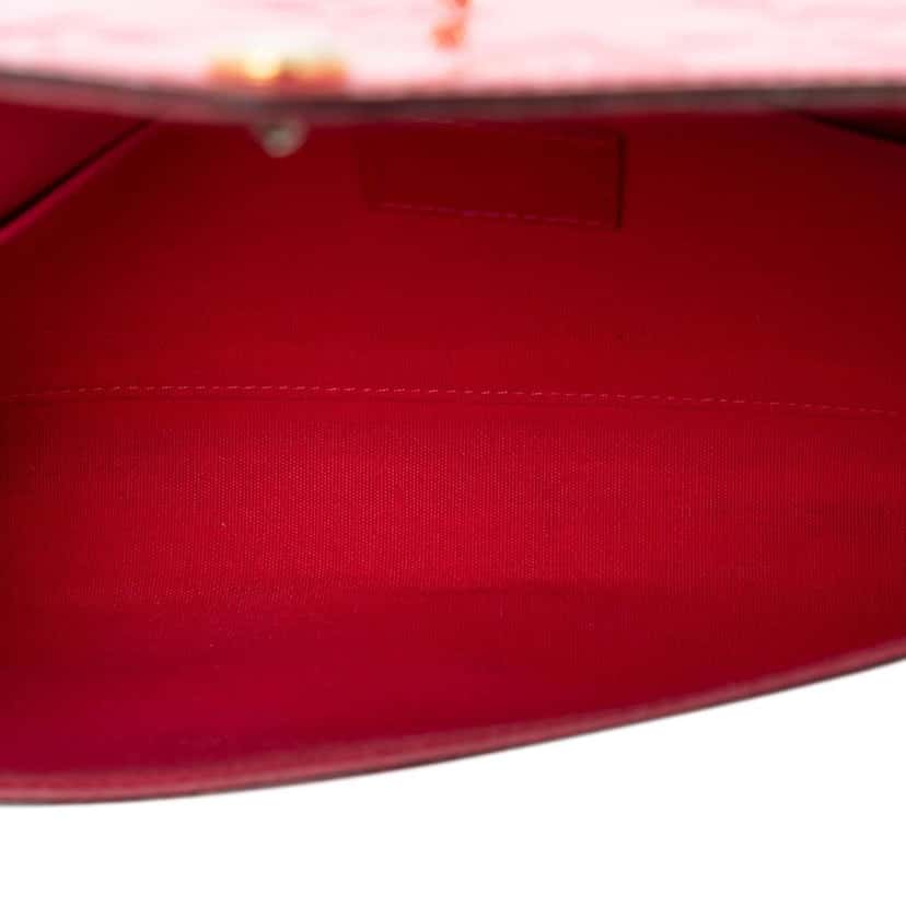 Louis Vuitton Monogram Vernis Pochette Felicie Red Leather Very good condition - Model View