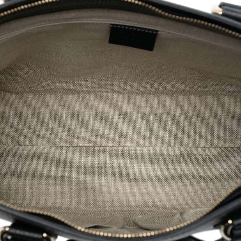 Gucci Leather Bamboo Tassel Satchel Black Leather Very good condition - Model View
