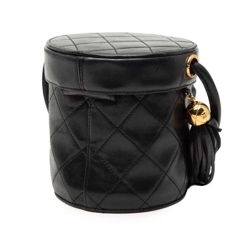 Chanel Mini Quilted Lambskin Canteen Tassel Vanity Case Black Leather Very good condition - Back View