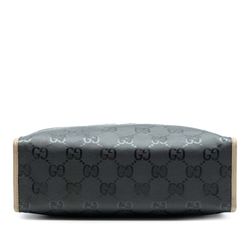 Gucci Medium GG Nylon Off the Grid Convertible Tote Grey Very good condition - Inside View