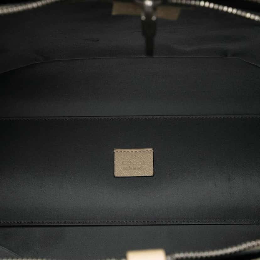 Gucci Medium GG Nylon Off the Grid Convertible Tote Grey Very good condition - Model View