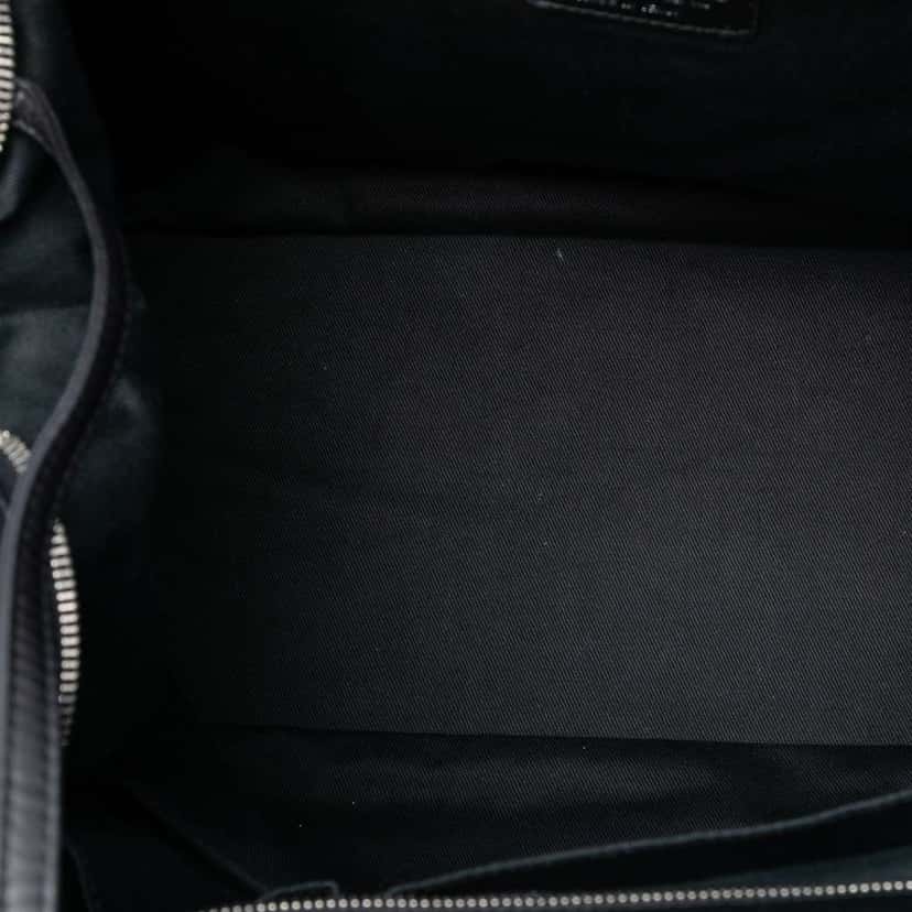 Chanel Large Iridescent Quilted Calfskin In The Mix Shopping Tote Black Leather Very good condition - Model View