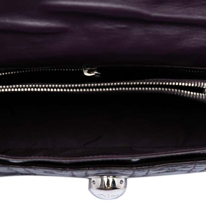 Dior Patent Cannage Rendezvous Shoulder Bag Purple Leather Good condition - Model View