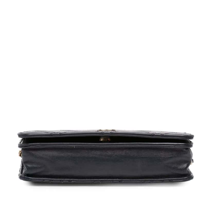 Chanel CC Quilted Lambskin Double Stitch Tassel Wallet On Chain Blue Leather Good condition - Inside View