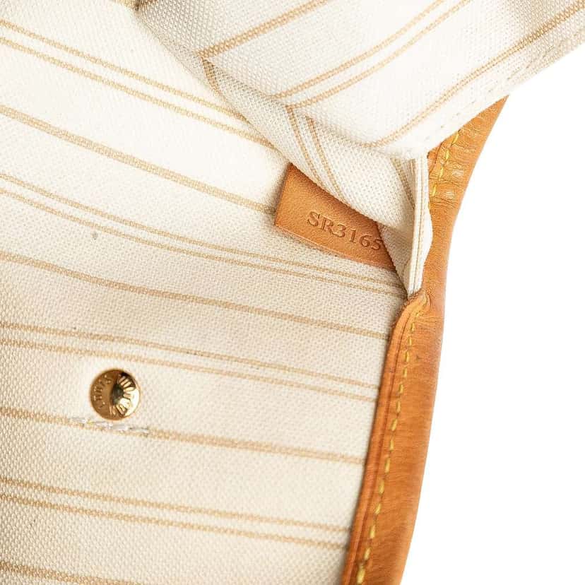 Louis Vuitton Damier Azur Neverfull MM White Good condition - Box View