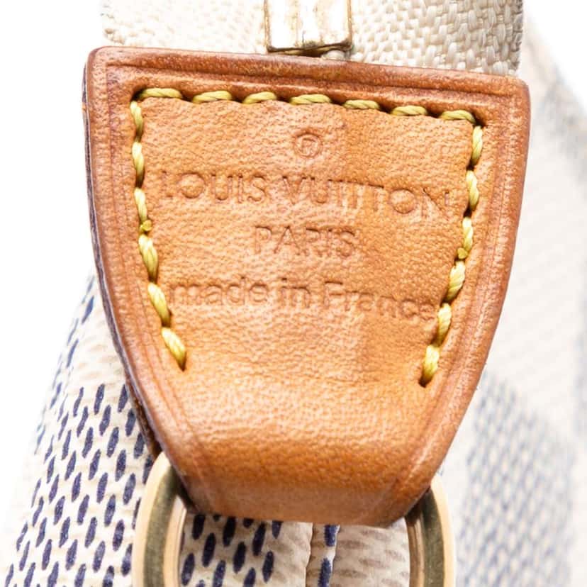 Louis Vuitton Damier Azur Mini Pochette Accessoires White Very good condition - Box View