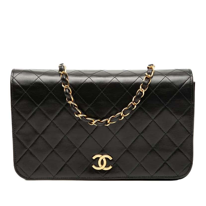 Chanel CC Quilted Lambskin Full Single Flap Black Leather Very good condition - Front View