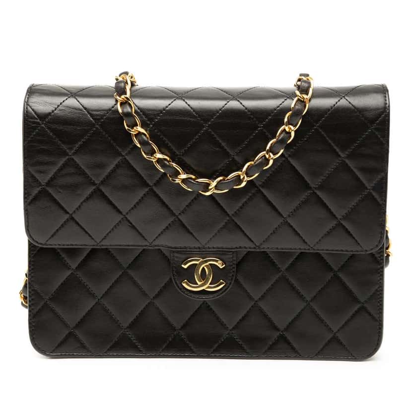 Chanel Small CC Quilted Lambskin Single Flap Black Leather Very good condition - Front View