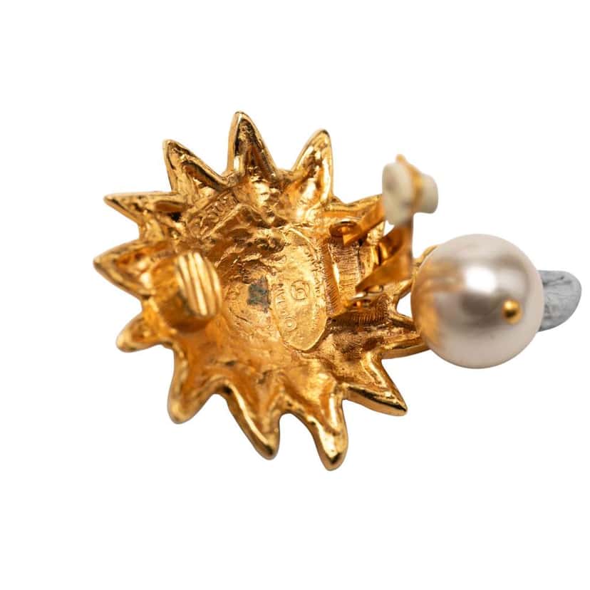 Chanel CC Gold Plated Faux Pearl Lion Head Drop Clip On Earrings Gold Metal Very good condition - Inside View
