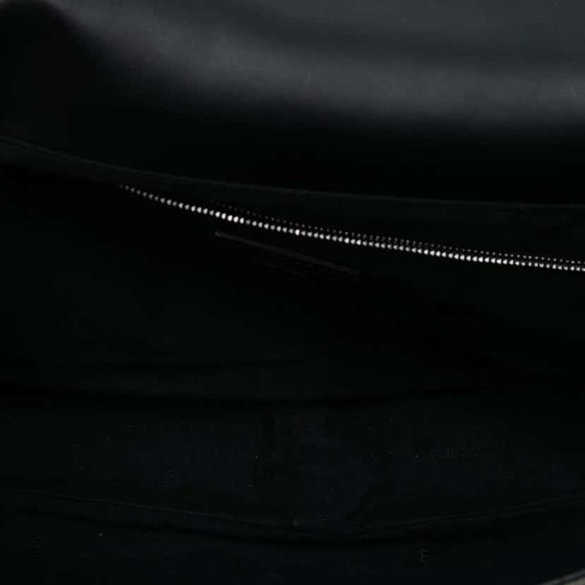 Fendi Large Zucca Canvas and Leather Convertible Belt Baguette Brown Canvas Very good condition - Model View