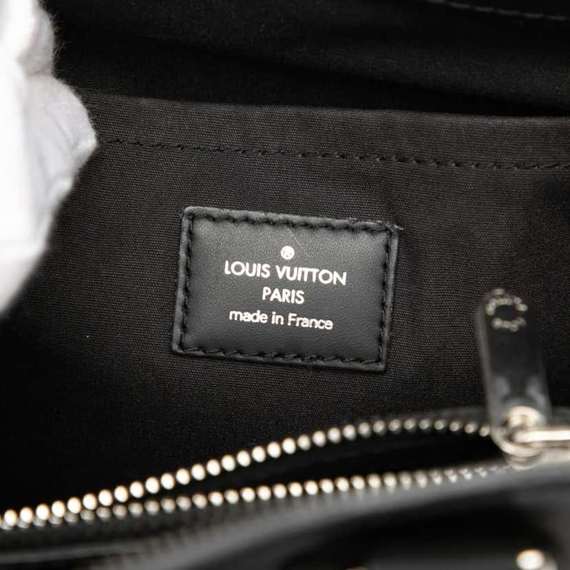 Louis Vuitton Epi Passy PM Black Leather Very good condition - Box View