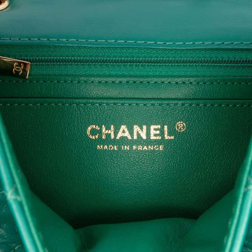 Chanel Quilted Aged Calfskin Reissue 2.55 Single Flap 224 Green Leather Good condition - Box View