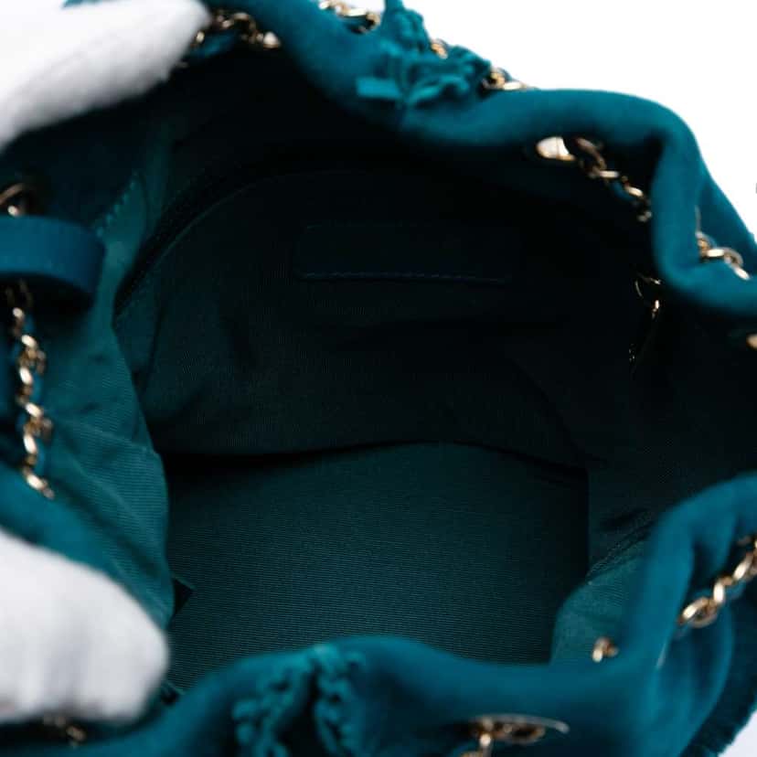 Chanel CC Suede Fringed Drawstring Bucket Bag Blue Leather Good condition - Model View