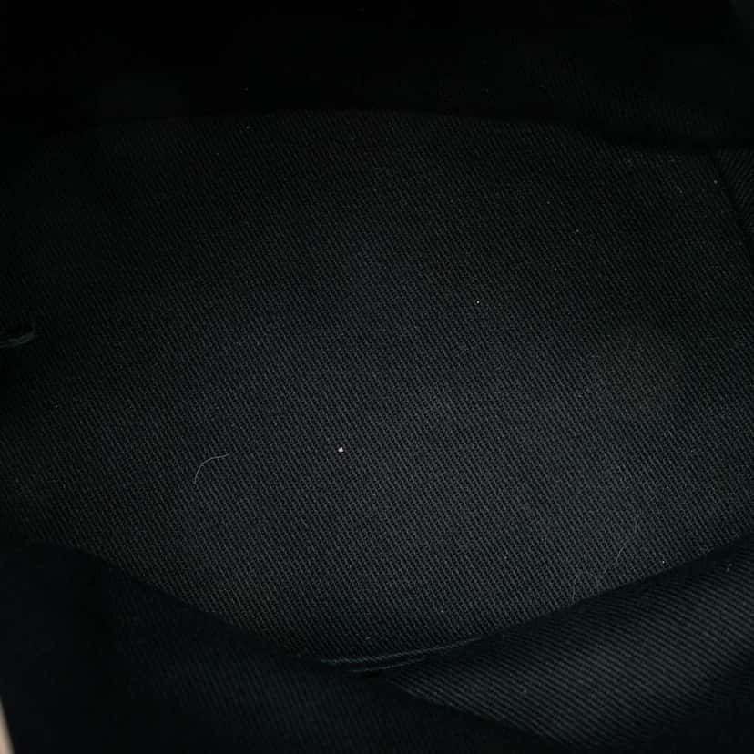 Chanel CC Suede Wild Stitch Bucket Bag Brown Leather Very good condition - Model View