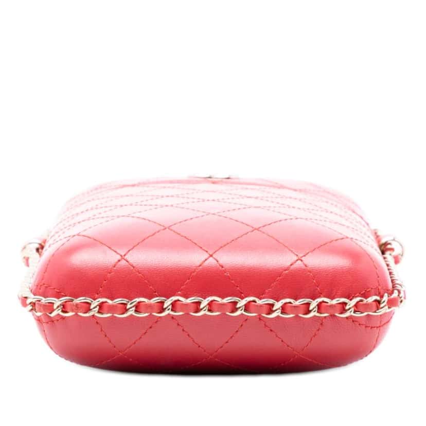 Chanel CC Quilted Lambskin Chain Around Phone Holder Red Leather Very good condition - Inside View