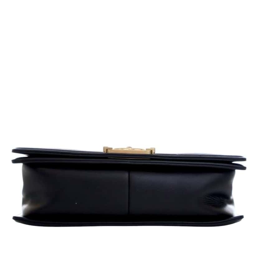 Chanel Old Medium Quilted Lambskin Boy Flap Black Leather Very good condition - Inside View