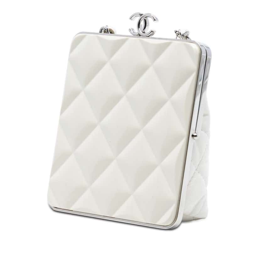 Chanel Lambskin and Acrylic Kiss Clutch with Chain White Leather Very good condition - Back View